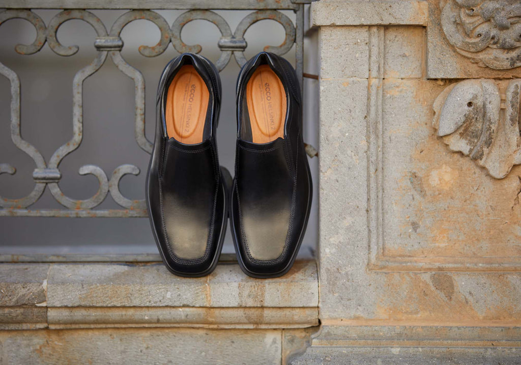 Mens Helsinki 2 Mens Slip On Comfortable Leather Dress Shoes