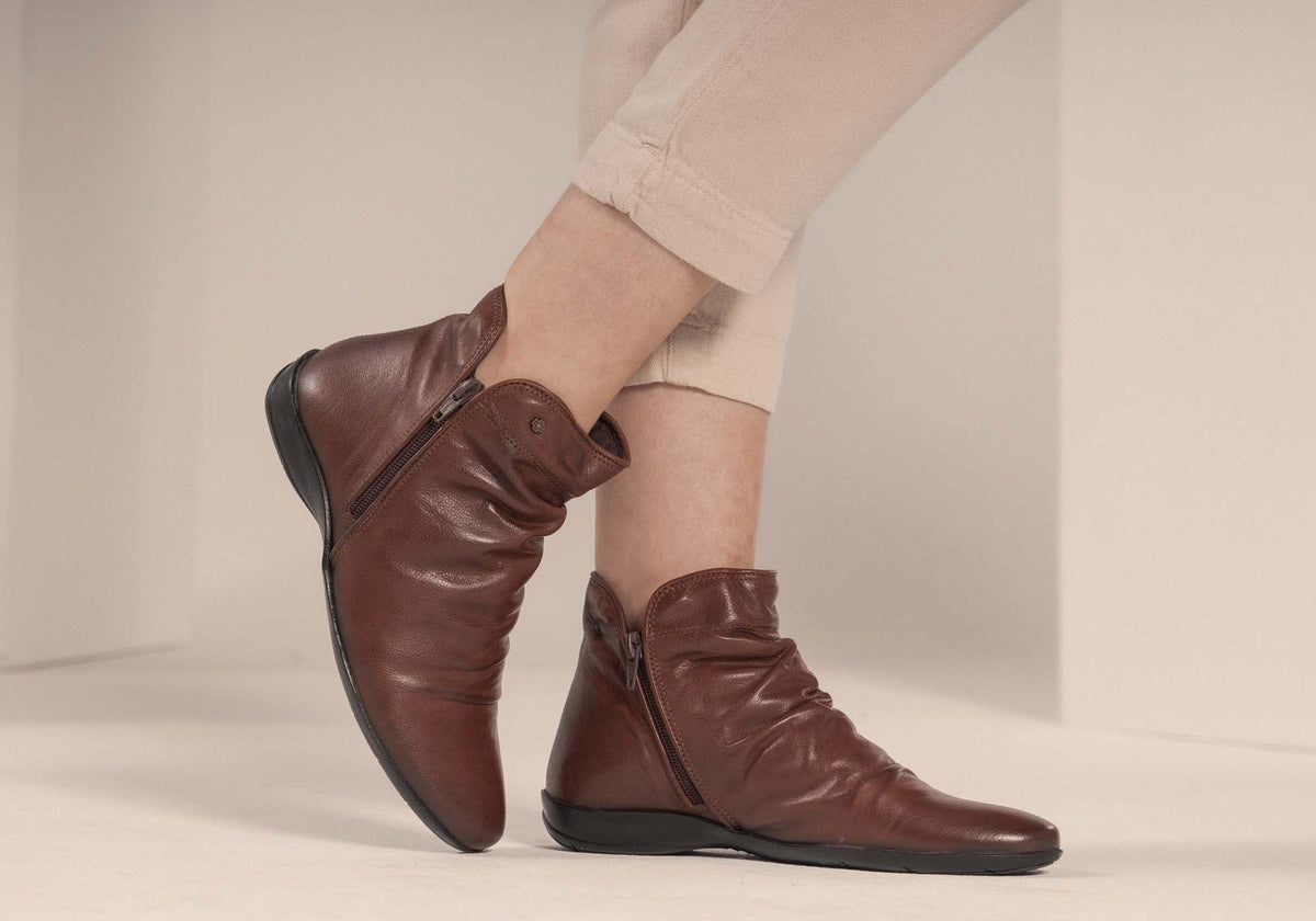 Linda Womens Comfortable Leather Ankle Boots Made In Brazil