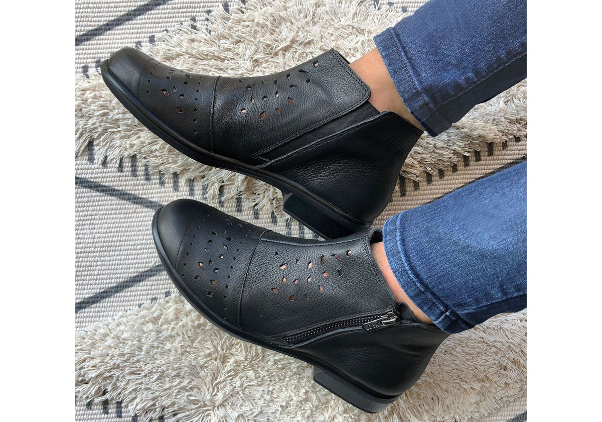 Matagi Womens Leather Comfortable Orthotic Friendly Ankle Boots