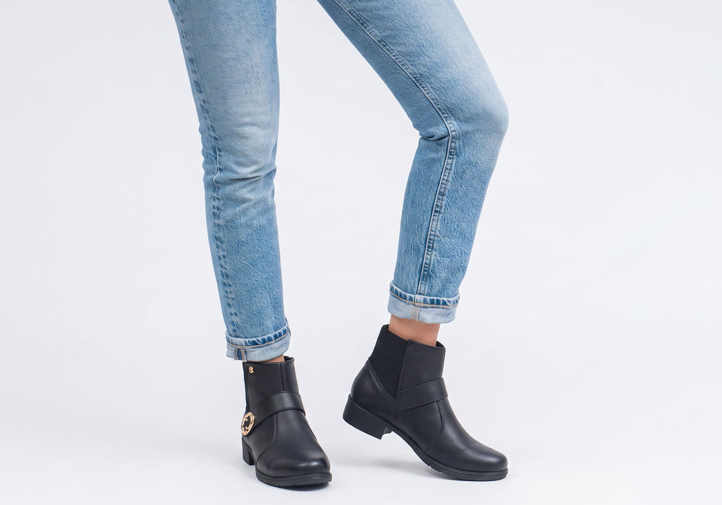 Alaka Womens Comfortable Leather Brazilian Ankle Boots