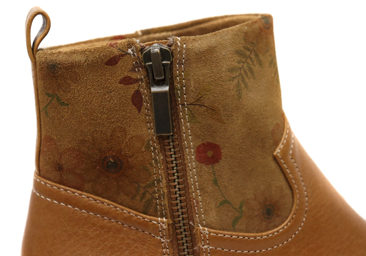 Carter Womens Wide Fit Comfortable Leather Ankle Boots