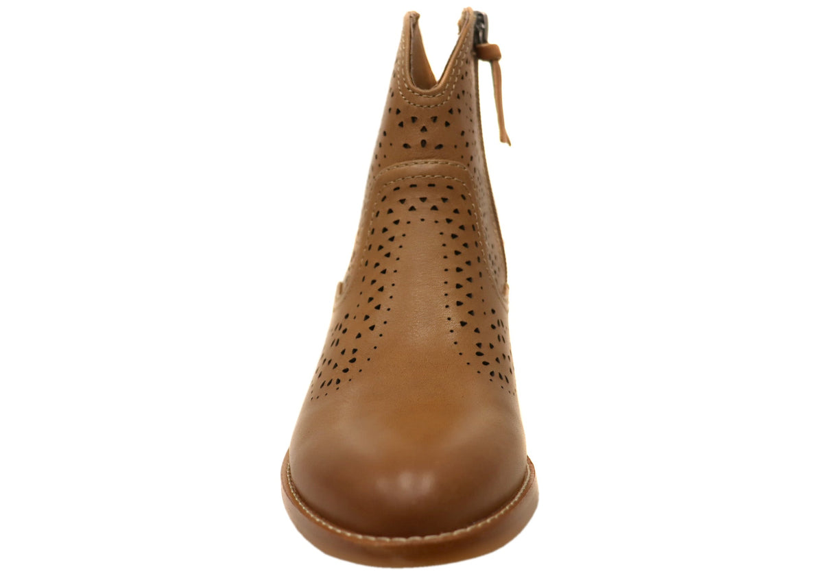 Alexia Womens Comfortable Leather Low Heel Ankle Boots