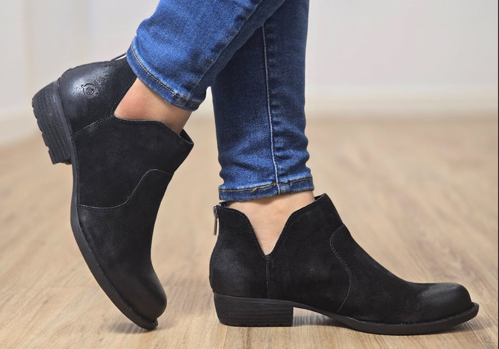 Kerri Womens Comfortable Leather Low Heel Ankle Boots