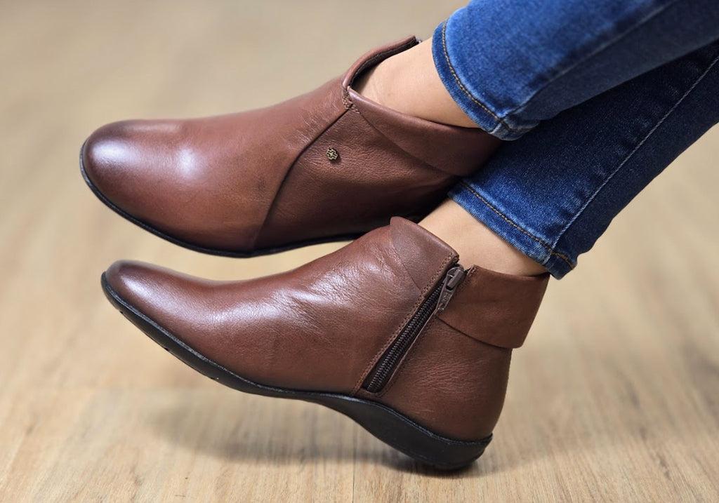 Lotty Womens Comfortable Leather Ankle Boots Made In Brazil