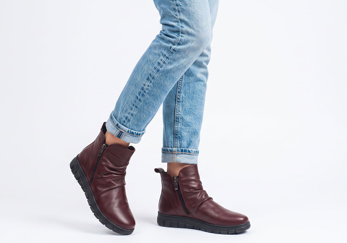 Compass Womens Comfortable Leather European Ankle Boots