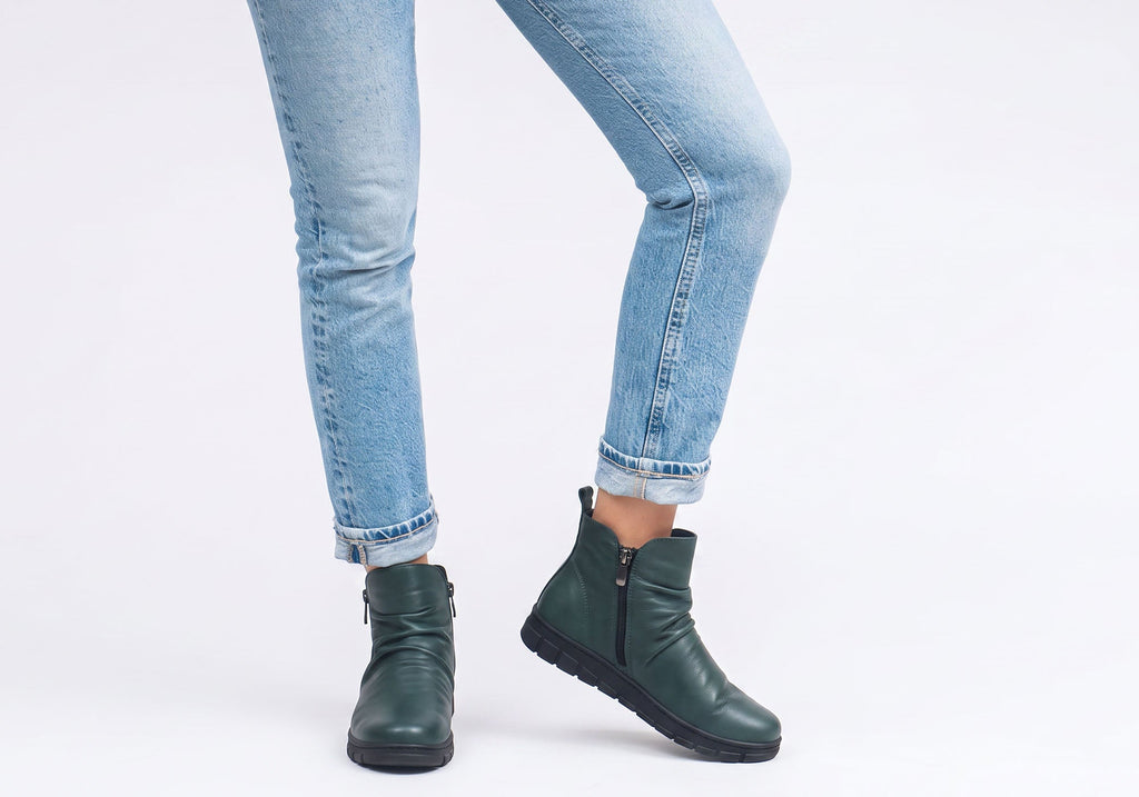 Compass Womens Comfortable Leather European Ankle Boots