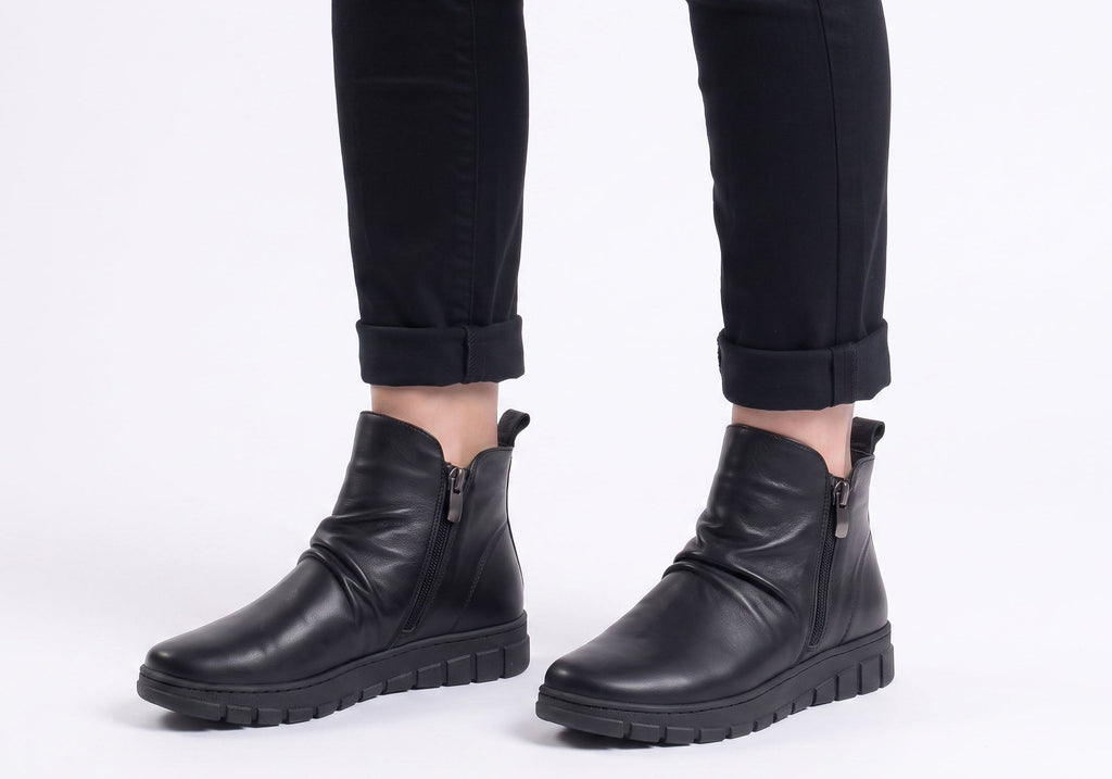 Compass Womens Comfortable Leather European Ankle Boots