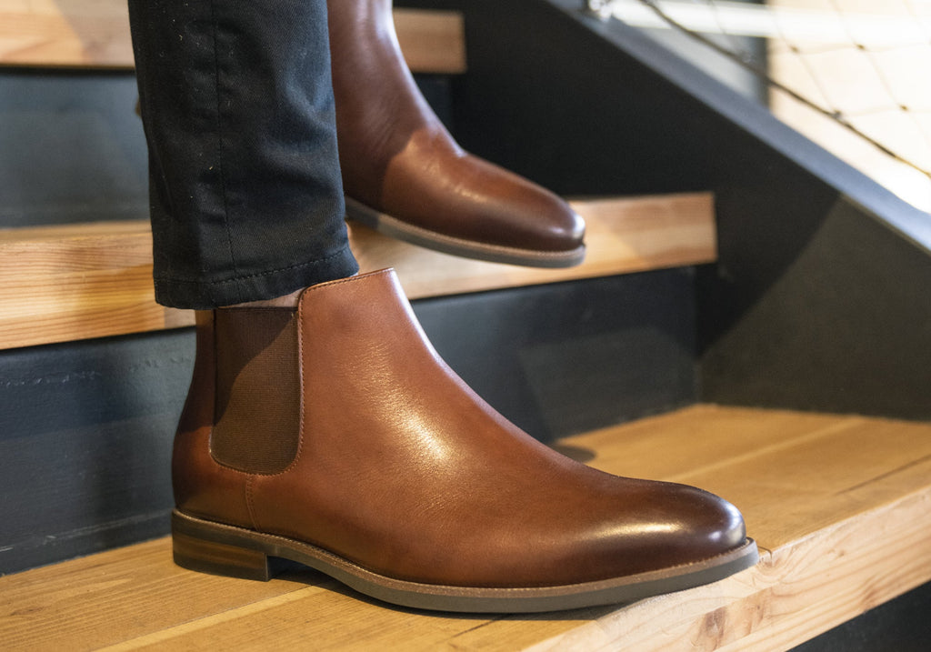 Mens EEE Triple Wide Leather Ceduna Plain Toe Chelsea Boots