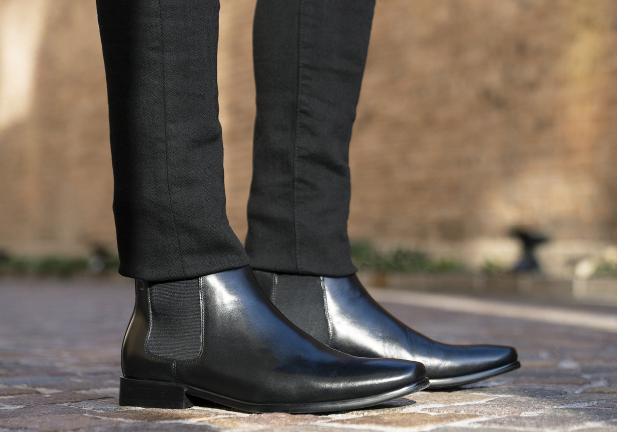 Mens EE Extra Wide Leather Barret Plain Toe Chelsea Boots
