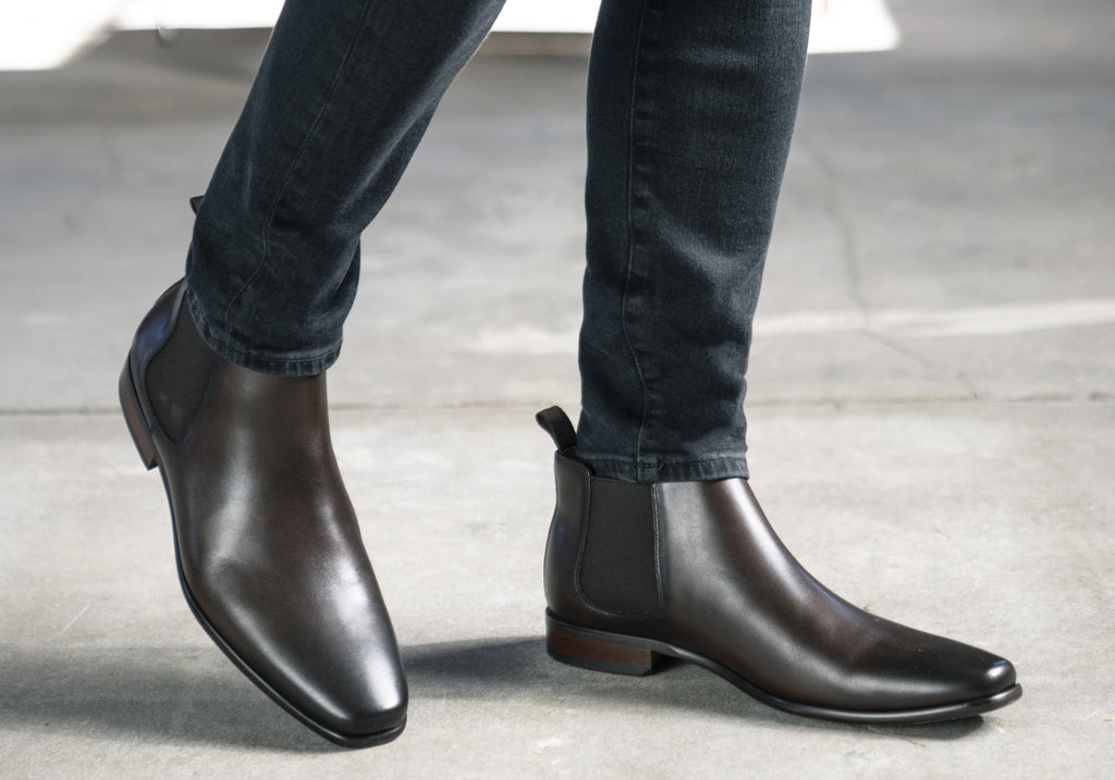 Mens EE Extra Wide Leather Barret Plain Toe Chelsea Boots