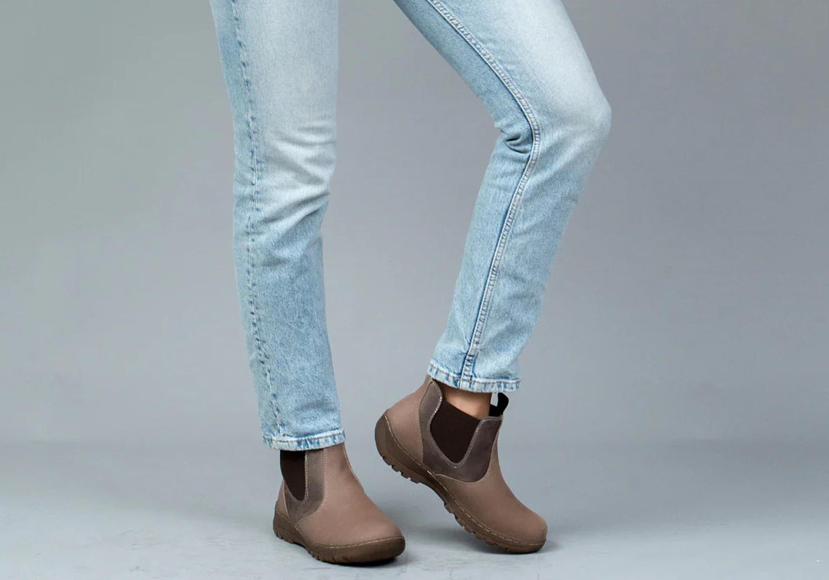 Gaby Womens Comfortable Chelsea Ankle Boots