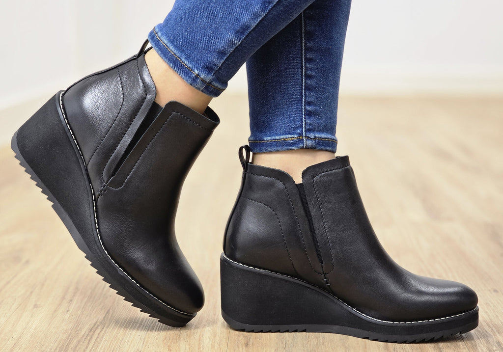 Emeree Womens Comfortable Leather Wedge Ankle Boots