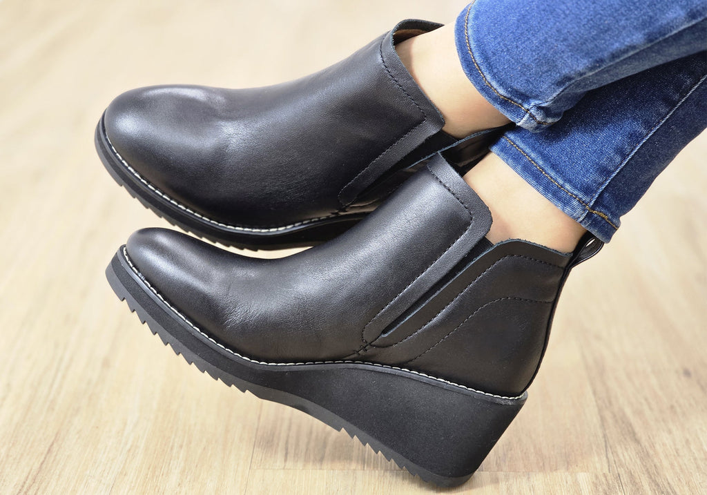 Emeree Womens Comfortable Leather Wedge Ankle Boots