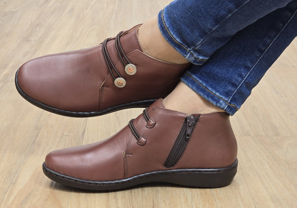Willow Womens Comfortable Brazilian Leather Ankle Boots